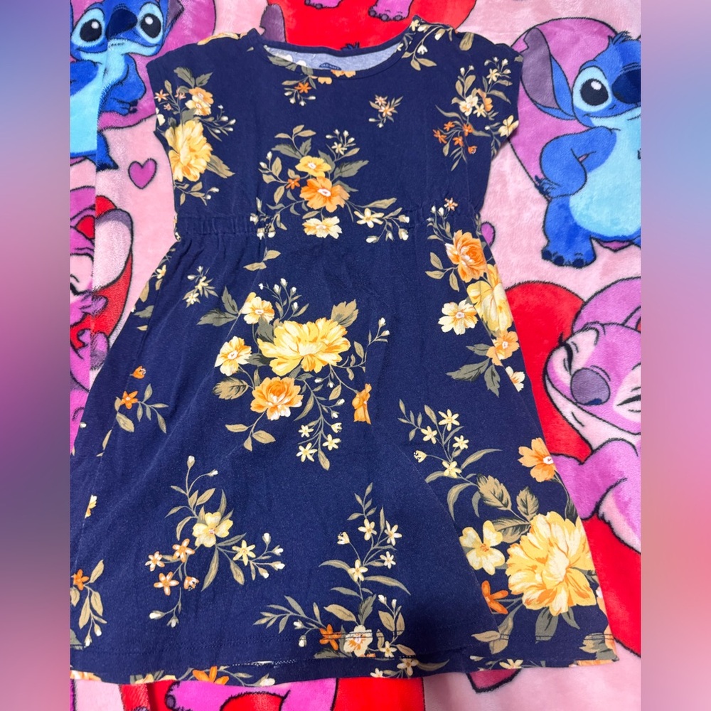 Girls size S (6-7) Old Navy Navy and Yellow Floral Dress